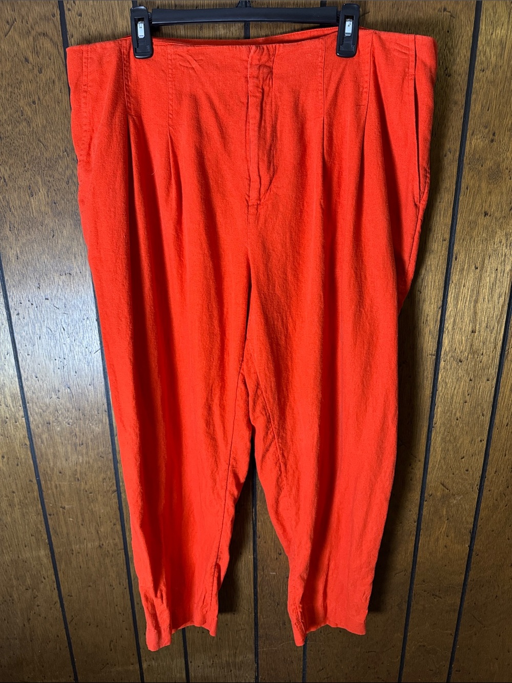a new day Cropped Tapered Pants in Vibrant Orange